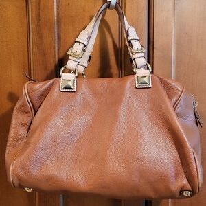 Michael Kors Leather bucket Bag